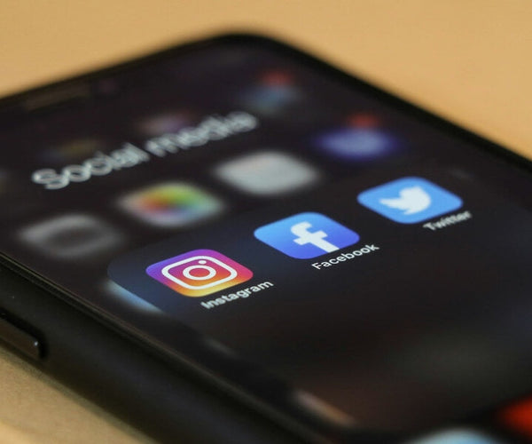 How to Leverage Social Media to Attract New Customers to Your Bar – Advanced Mixology