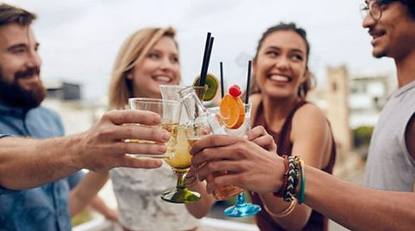 Affordable College Party Drinks Under Academic Pressure – Advanced Mixology