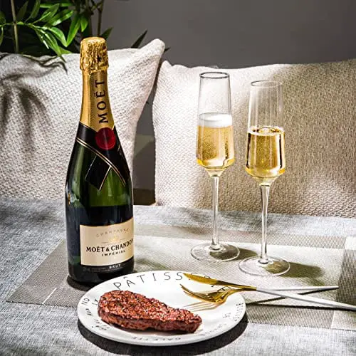 https://advancedmixology.com/cdn/shop/files/baclife-kitchen-baclife-champagne-flutes-hand-blown-elegant-champagne-glasses-set-of-6-unique-gift-for-birthday-wedding-anniversary-ideal-for-wine-tasting-daily-use-7-oz-clear-3084398_c5c6e527-b9f6-410e-a805-12fa282567c3.jpg?v=1688526285