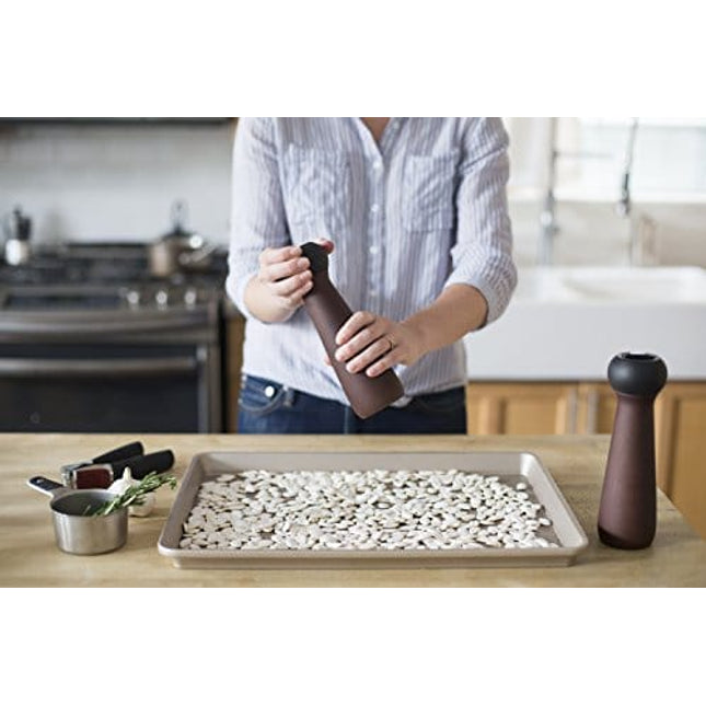 OXO Good Grips 4 Piece Stainless Steel Measuring Cups with Magnetic Snaps