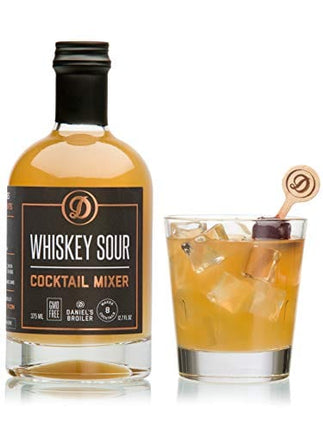 Daniel’s Broiler, Whiskey Sour Cocktail Mixer, Straight from our Steakhouse, Just Add Spirits & Garnish, Craft Cocktails made in Small Batches with Lemon, Lime & Organic Sugar (375 ml)