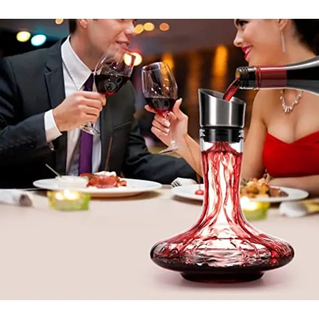 Wine Decanter Built-in Aerator Pourer with Cleaning Beads and Decanter Cleaning Brush, Wine Decanter With Cleaning Set, Wine Carafe Red Wine Decanter, 100% Lead-free Crystal Glass, Wine Gift
