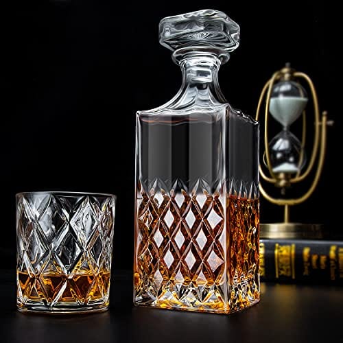 Crystal Whiskey Decanter Set, Hand Made Liquor Decanter With 4  Glasses In Gift Box. Best for Scotch Bourbon Whisky Rum Alcohol Brandy,  Unique Anniversary Retirement Wedding Gifts for Men: Old