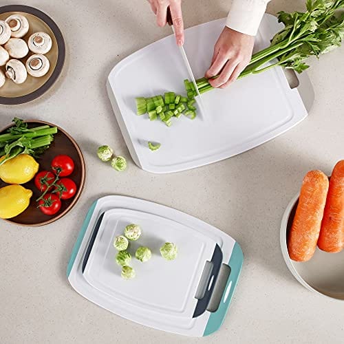 Gorilla Grip Original Oversized Cutting Board, 3 Piece, BPA Free,  Dishwasher Safe, Juice Grooves, Larger Thicker Boards, Easy Grip Handle,  Non Porous, Extra Large, Kitchen, Set of 3, Black 