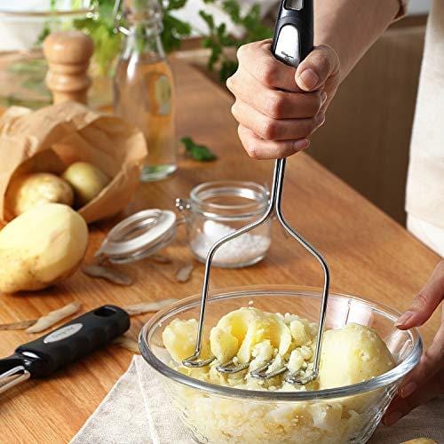 https://advancedmixology.com/cdn/shop/products/spring-chef-spring-chef-stainless-steel-potato-masher-with-easy-to-use-and-clean-wire-head-best-for-mashed-potatoes-15869683793983.jpg?v=1644180968